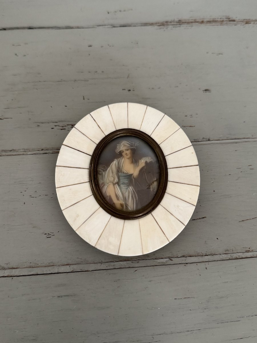 Old And Small Miniature On Ivory In A Plaquette Frame From The End Of The 19th Century, Old Painting-photo-4