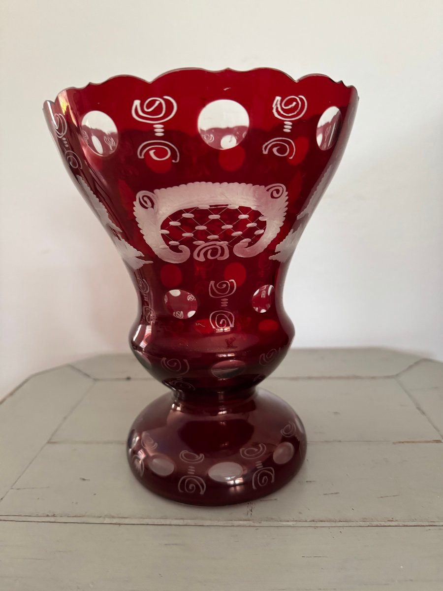 Antique Vase In Engraved Red Bohemian Crystal, Napoleon III, 19th Century-photo-2