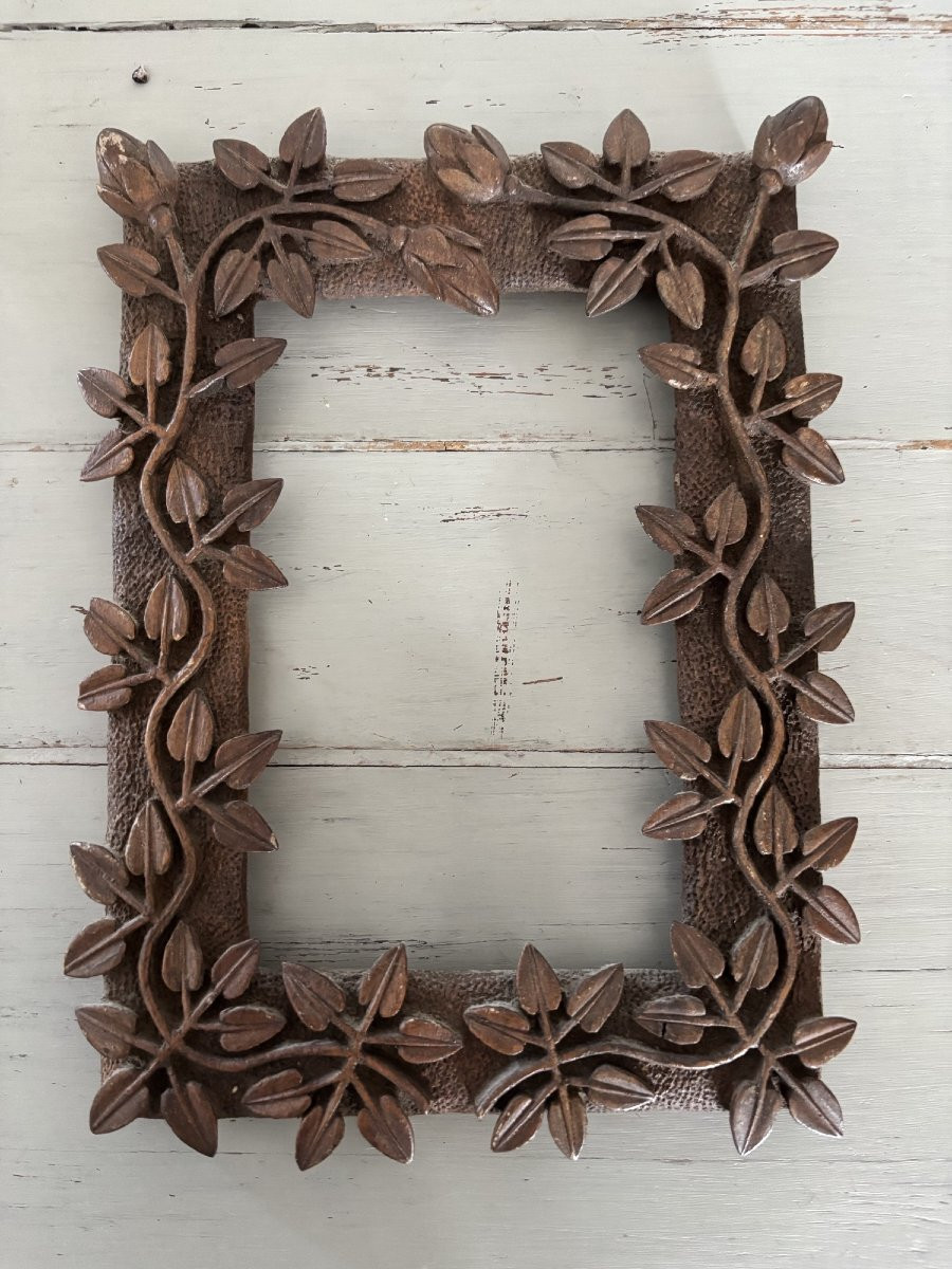 Antique Small Carved Wooden Frame, Black Forest Monoxyl, Circa 1900-photo-1