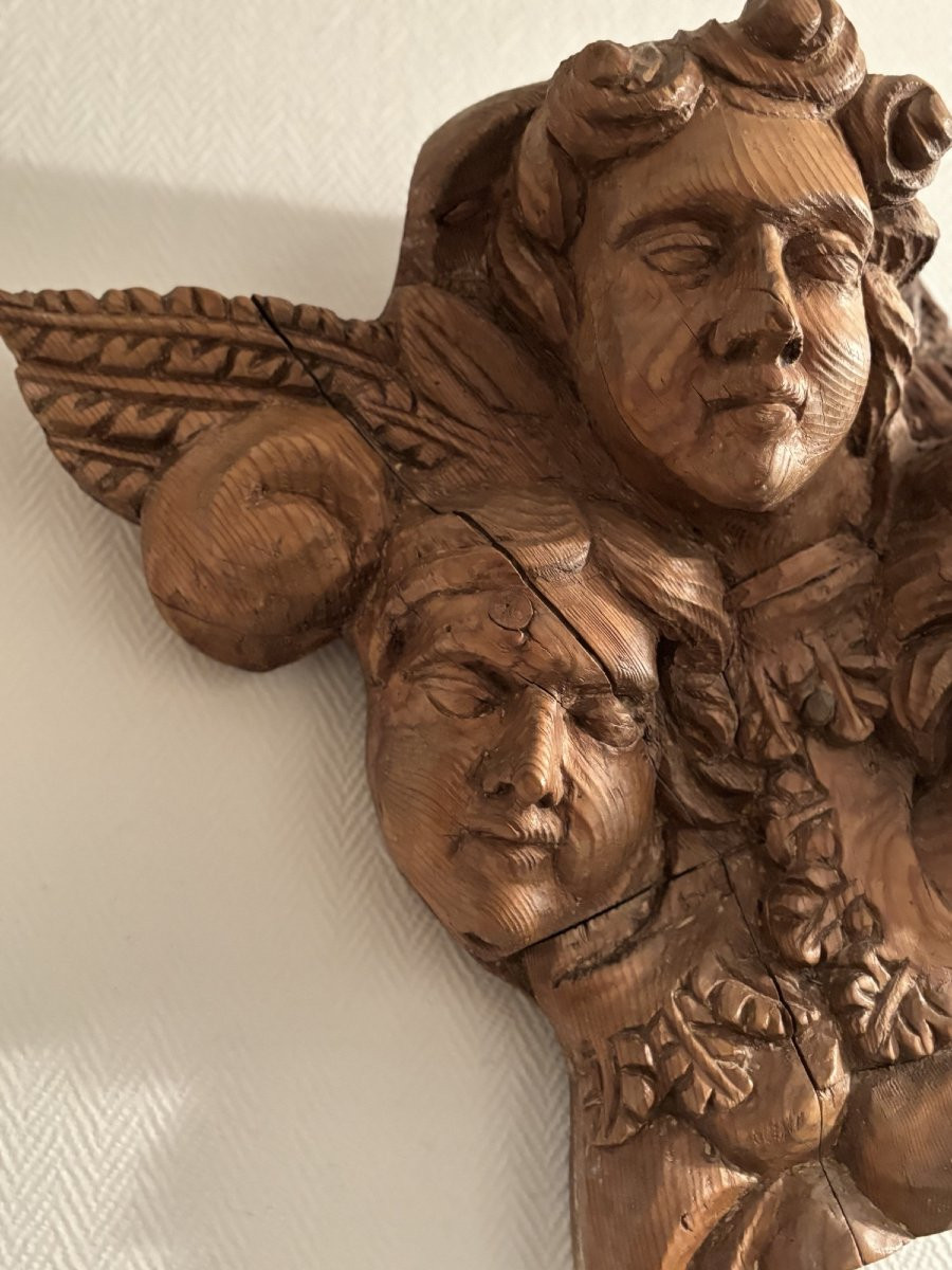 An Imposing Antique Sculpture, A Piece Of Woodwork Featuring Carved Angels And Putti, Dating From The 18th Century.-photo-5