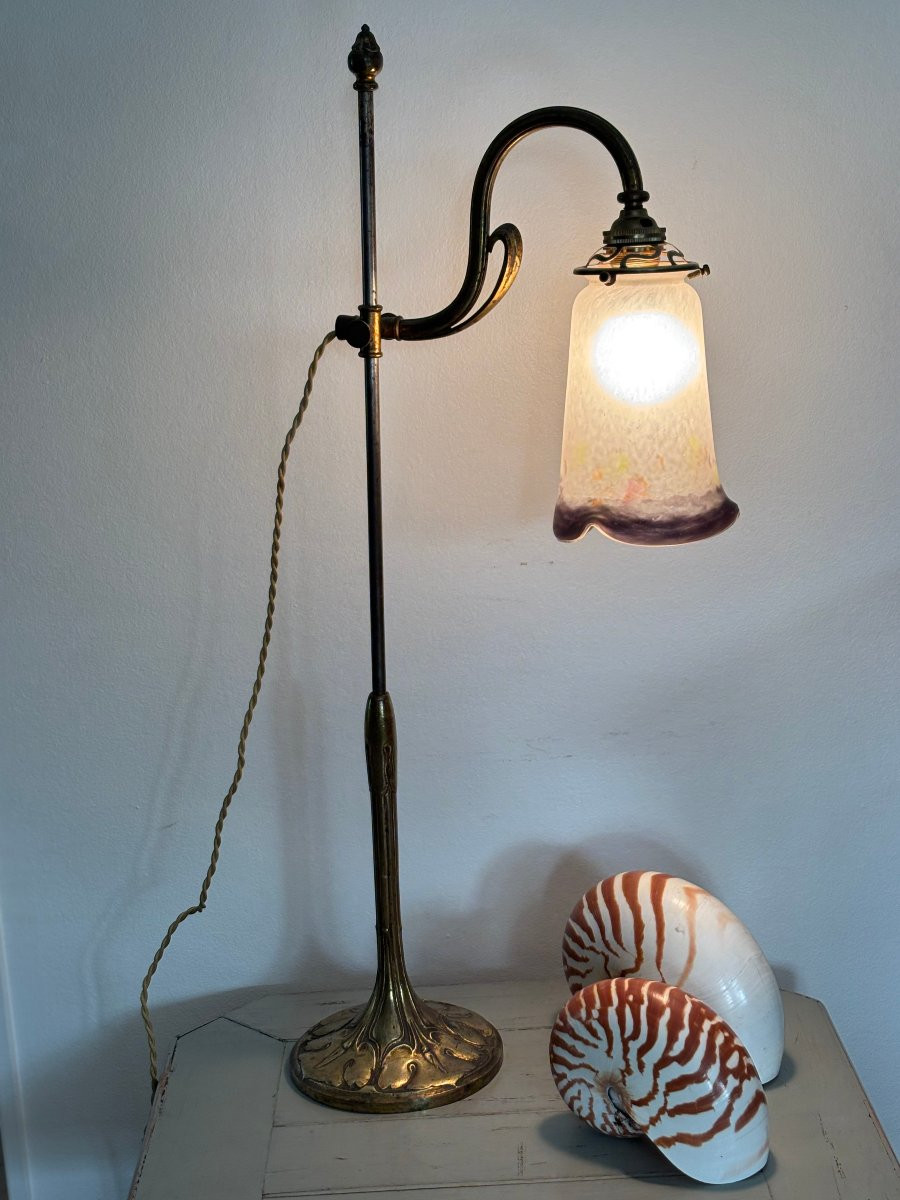 Ancien grand pied de lampe art nouveau vers 1920 bronze et laiton avec sa tulipe pate de verre -photo-3