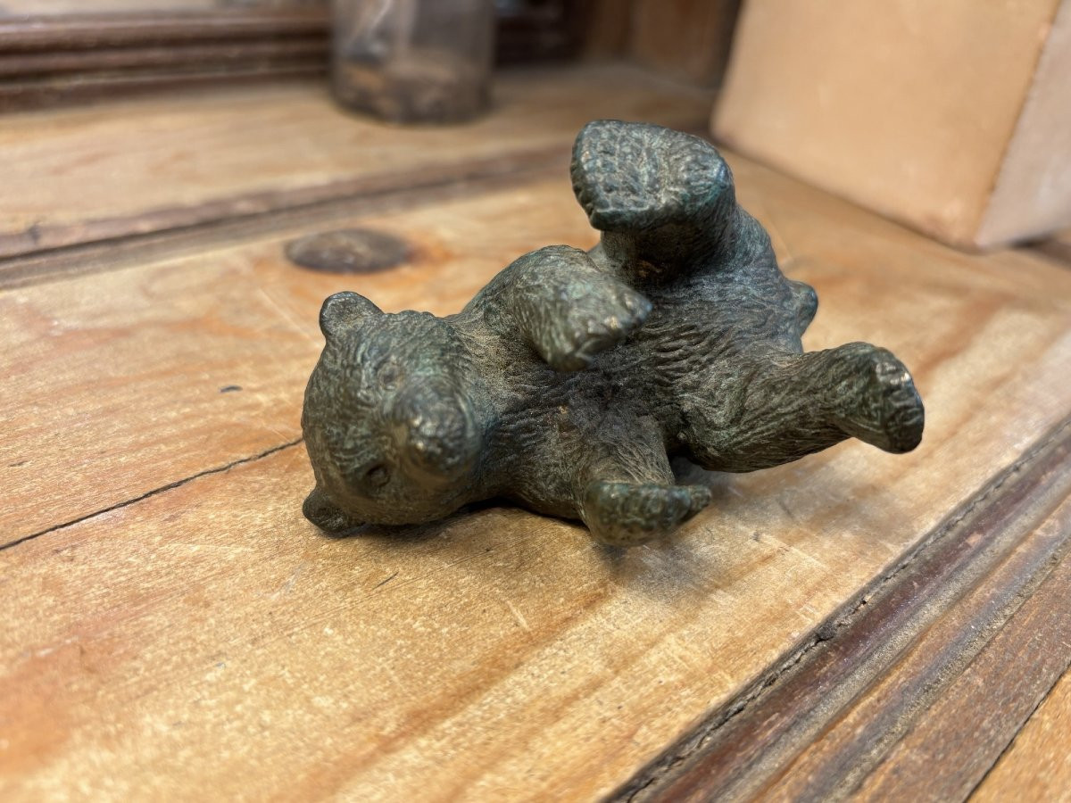 Ancien petit sujet en bronze animalier l'ourson debut XX eme presse papier statue sculpture -photo-2