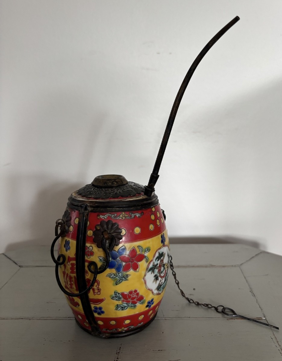 Ancienne pipe à eau ou à opium en porcelaine de Chine, epoque XIX eme siècle tabacologie