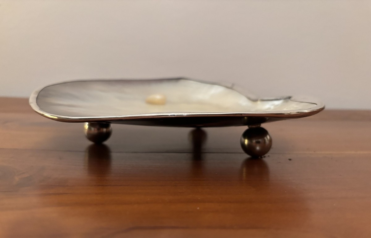 Antique Mother-of-pearl Caviar Plate, Known As A "mother Of Pearl" Plate, Art Deco, Early 20th Century, A Curiosity.