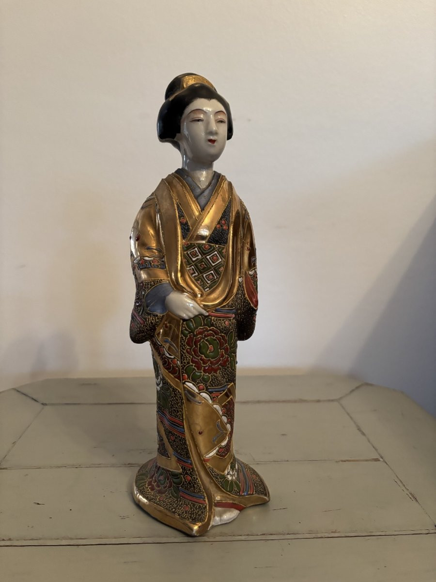 Ancienne statue Kannon Guanyin en porcelaine de Satsuma début XX eme Japon -photo-3