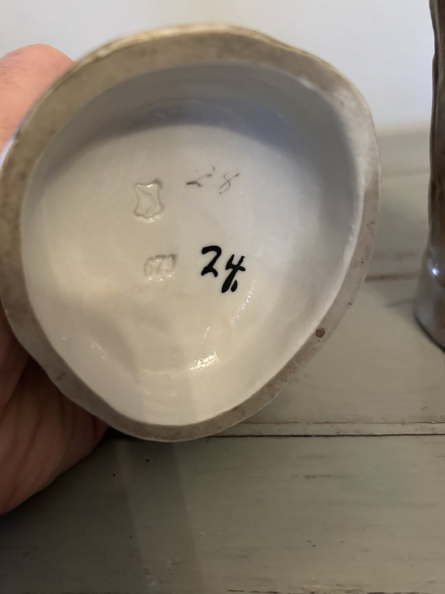 Ancienne paire de sujet en porcelaine : les marquis fin XIX eme siècle, formant bougeoirs-photo-7