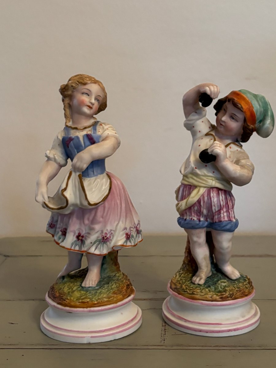 Ancienne paire de sujets  en biscuit de porcelaine : les napolitains epoque XIX eme siecle-photo-6