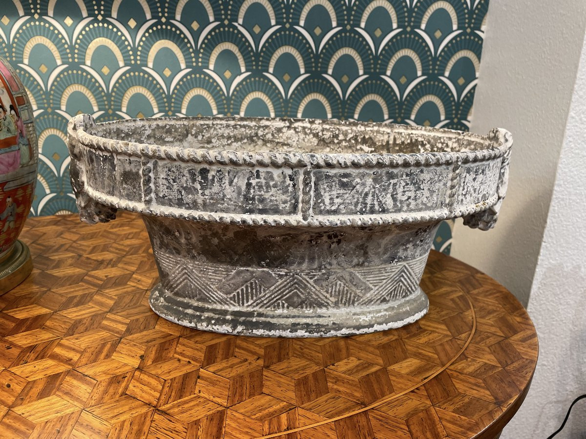 Ancienne jardinière en fonte de fer patinée vers 1900 style Louis XVI-photo-1