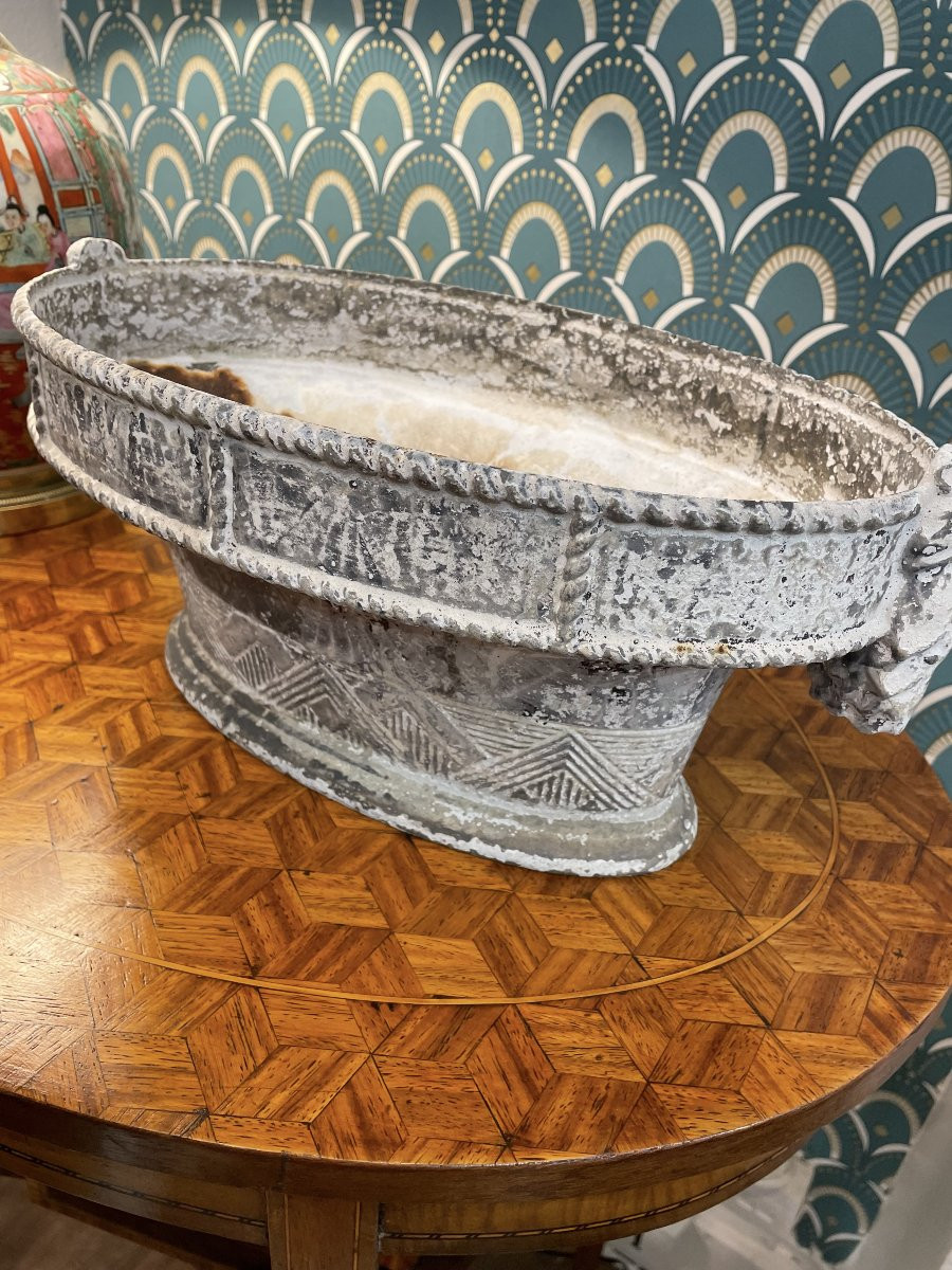 Ancienne jardinière en fonte de fer patinée vers 1900 style Louis XVI-photo-4