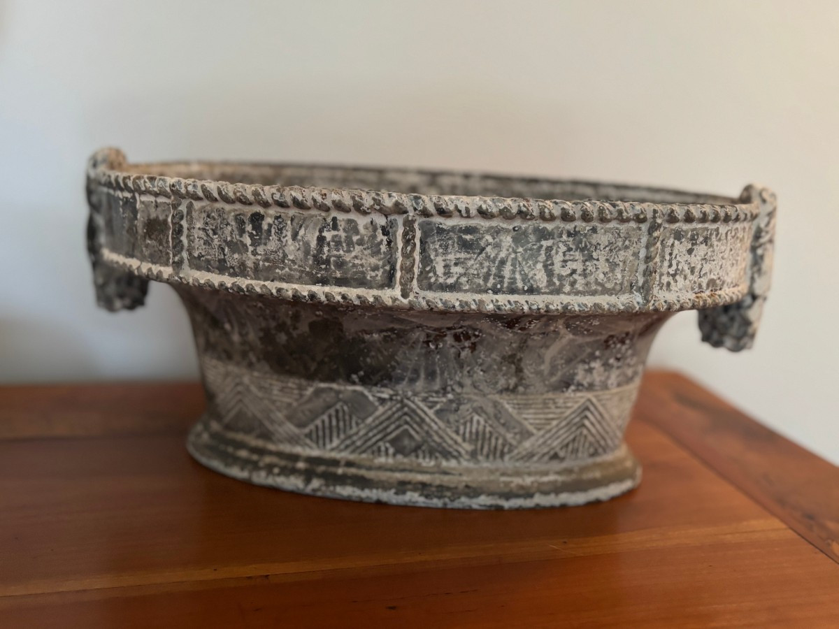 Ancienne jardinière en fonte de fer patinée vers 1900 style Louis XVI