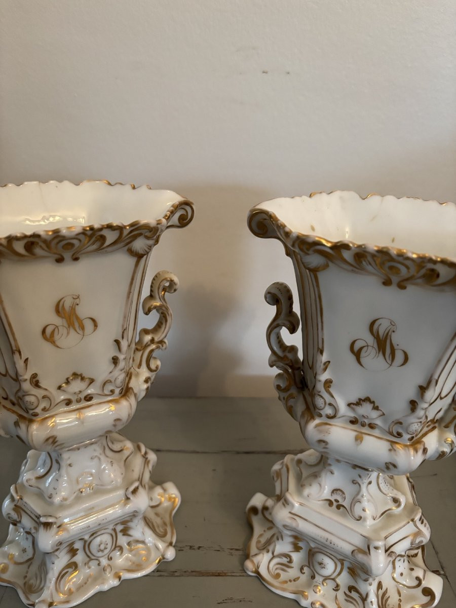Ancienne paire de vases medicis en porcelaine de Paris vers 1850 XIX eme siècle -photo-3