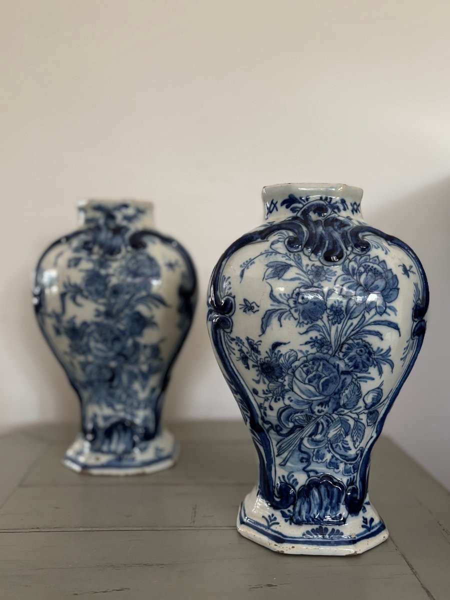 Antique Pair Of So-called Baluster Vases In Delftware, Late 18th Century -photo-1