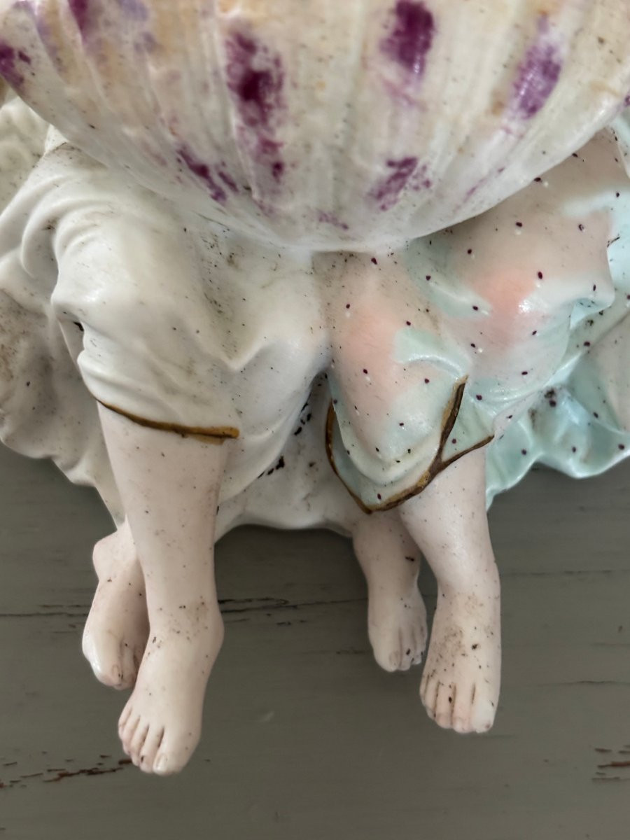 Antique Late 19th-century Polychrome Biscuit Porcelain Holy Water Font With Two Angels, In Good Condition.-photo-5