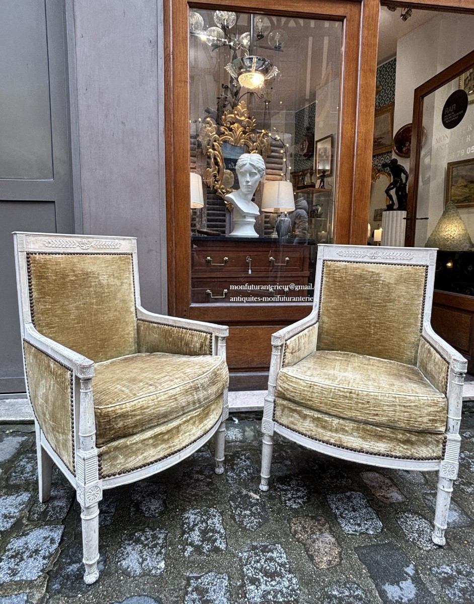 Antique Pair Of Bergère Armchairs, 18th Century Louis XVI Directoire Period, Lacquered Wood 