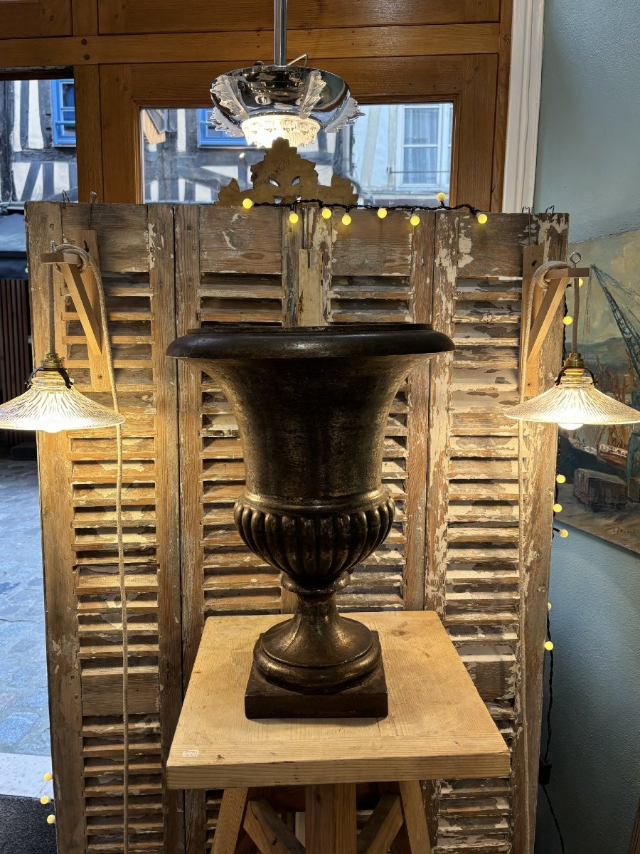 Antique Large Cast Iron Medici Vase, Late 19th Century Garden Vase, Good Size, Height 51 Cm-photo-2