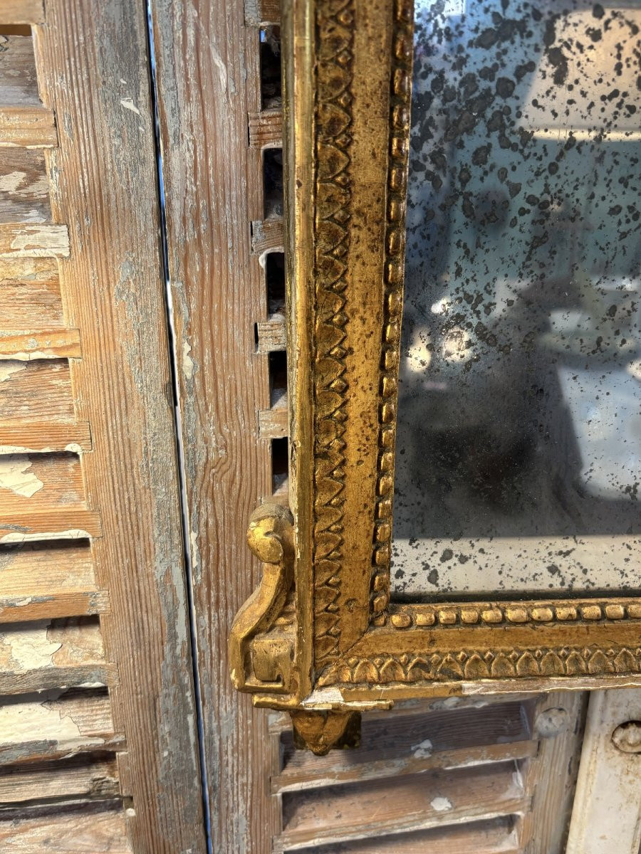 Antique Louis XVI Style Mirror From The 18th Century, With Its Patina And Gilding, In Gilded Wood.-photo-6