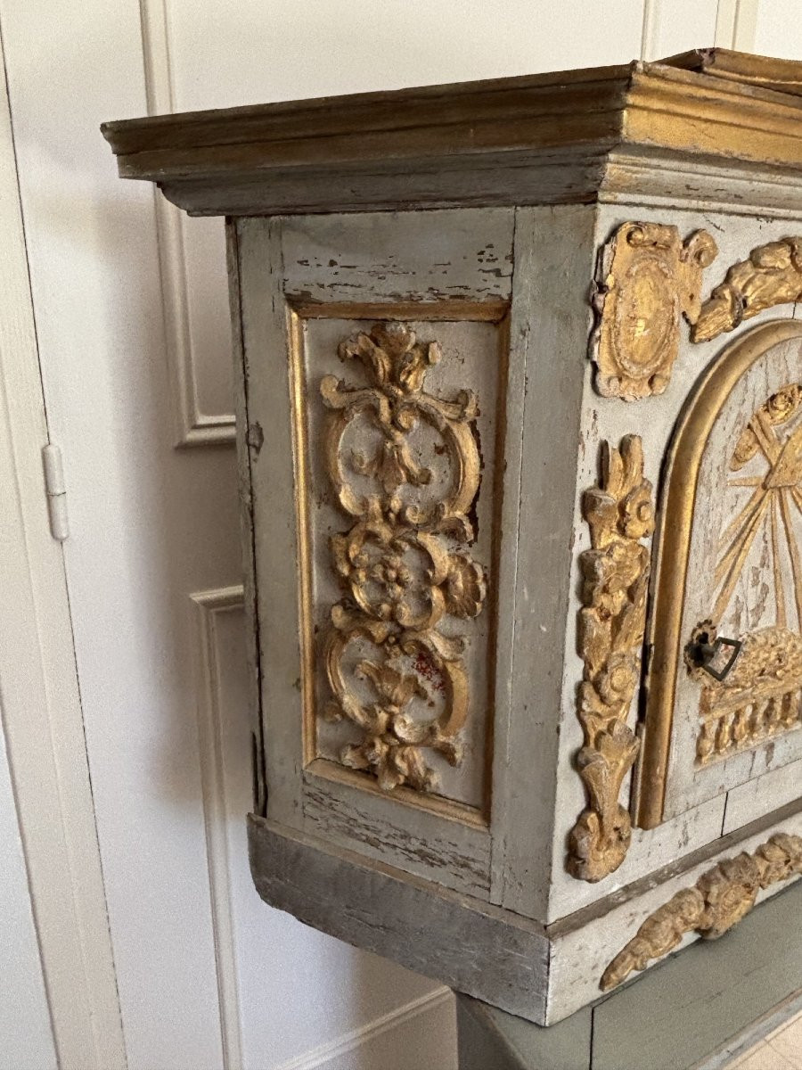 Ancien tabernacle en bois doré et laqué epoque XVIII eme siècle agneau pascal  61 par 70 par 33-photo-4