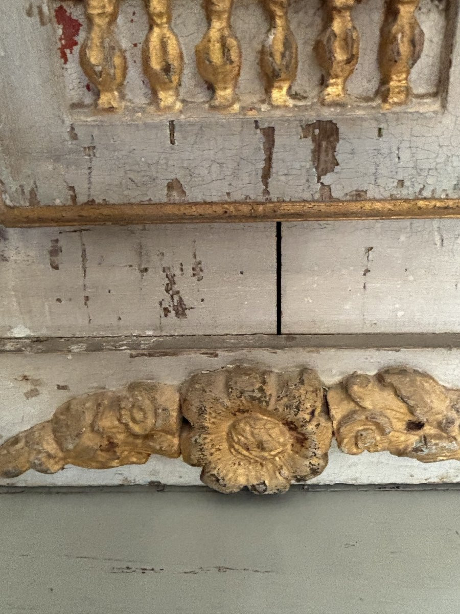 Ancien tabernacle en bois doré et laqué epoque XVIII eme siècle agneau pascal  61 par 70 par 33-photo-4