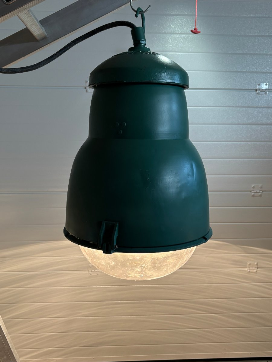 Ancienne et grande lanterne industrielle en tole verte Philips NVF vers 1950 lustre loft indus-photo-4