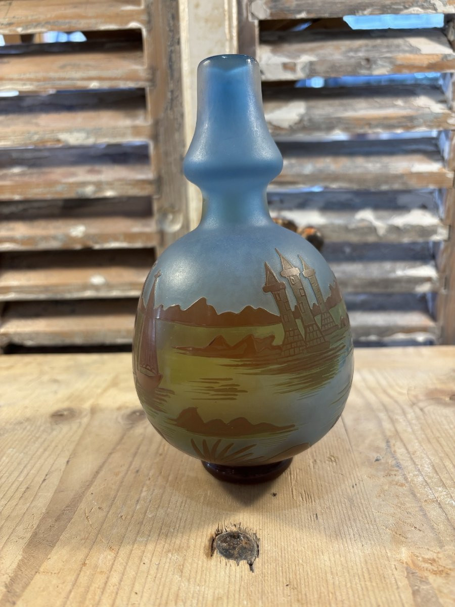 Ancien petit vase en verre multi couche art nouveau par De Vez pantin era muller daum galle-photo-4