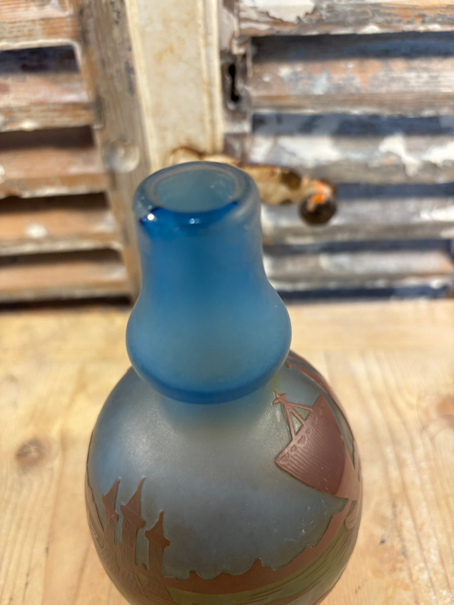 Ancien petit vase en verre multi couche art nouveau par De Vez pantin era muller daum galle-photo-2