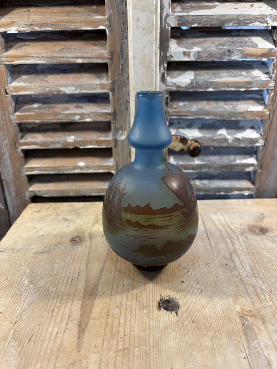 Ancien petit vase en verre multi couche art nouveau par De Vez pantin era muller daum galle-photo-6