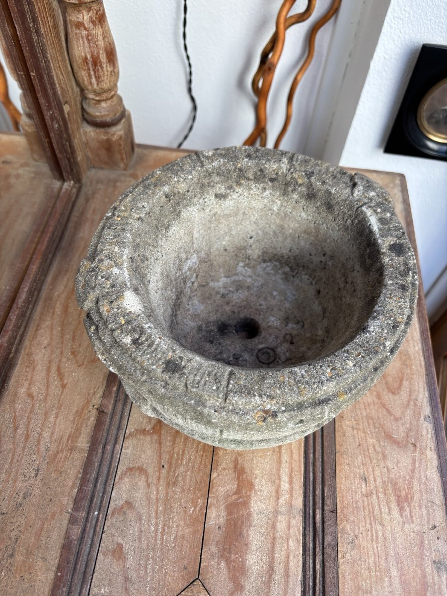 Ancienne paire de petits pots ou bassin de jardin en pierre reconstituée milieu XX eme -photo-2