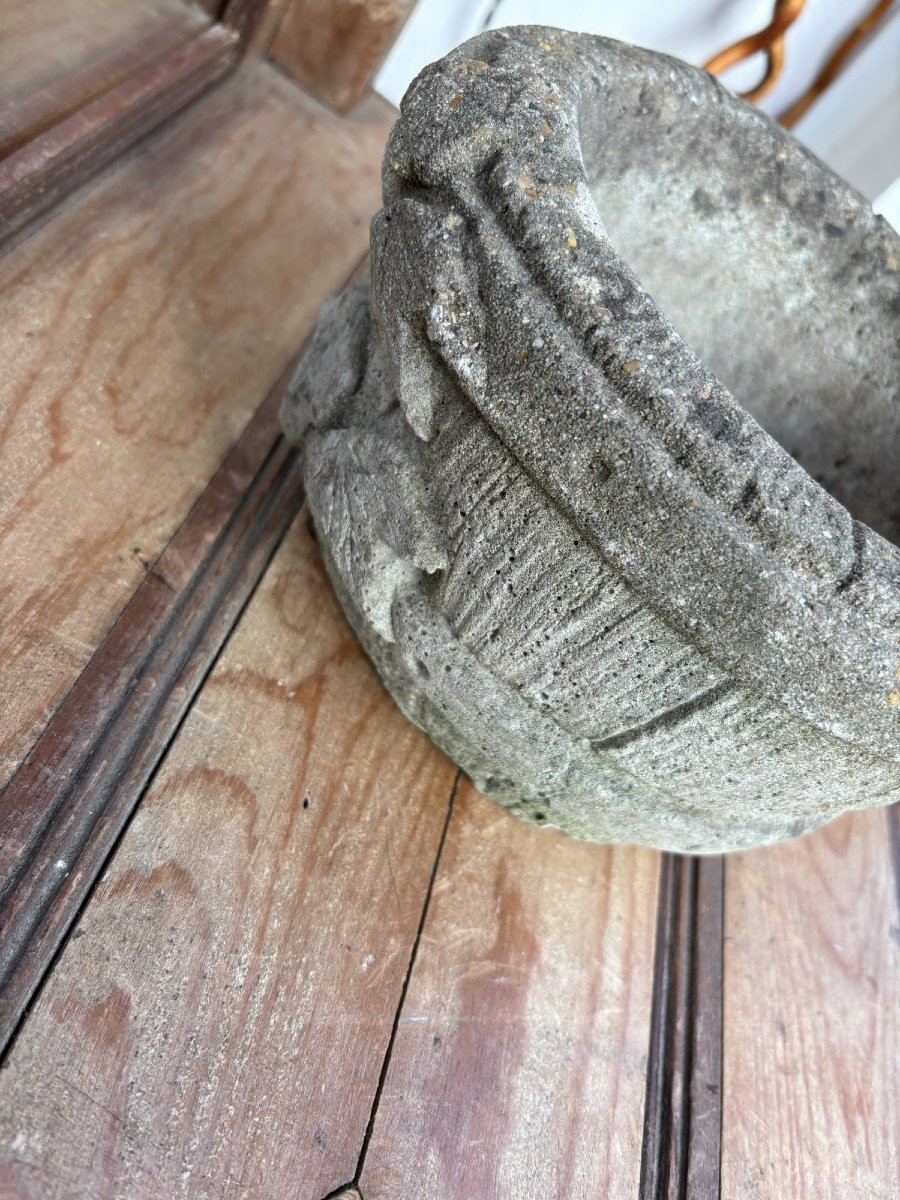 Ancienne paire de petits pots ou bassin de jardin en pierre reconstituée milieu XX eme -photo-4