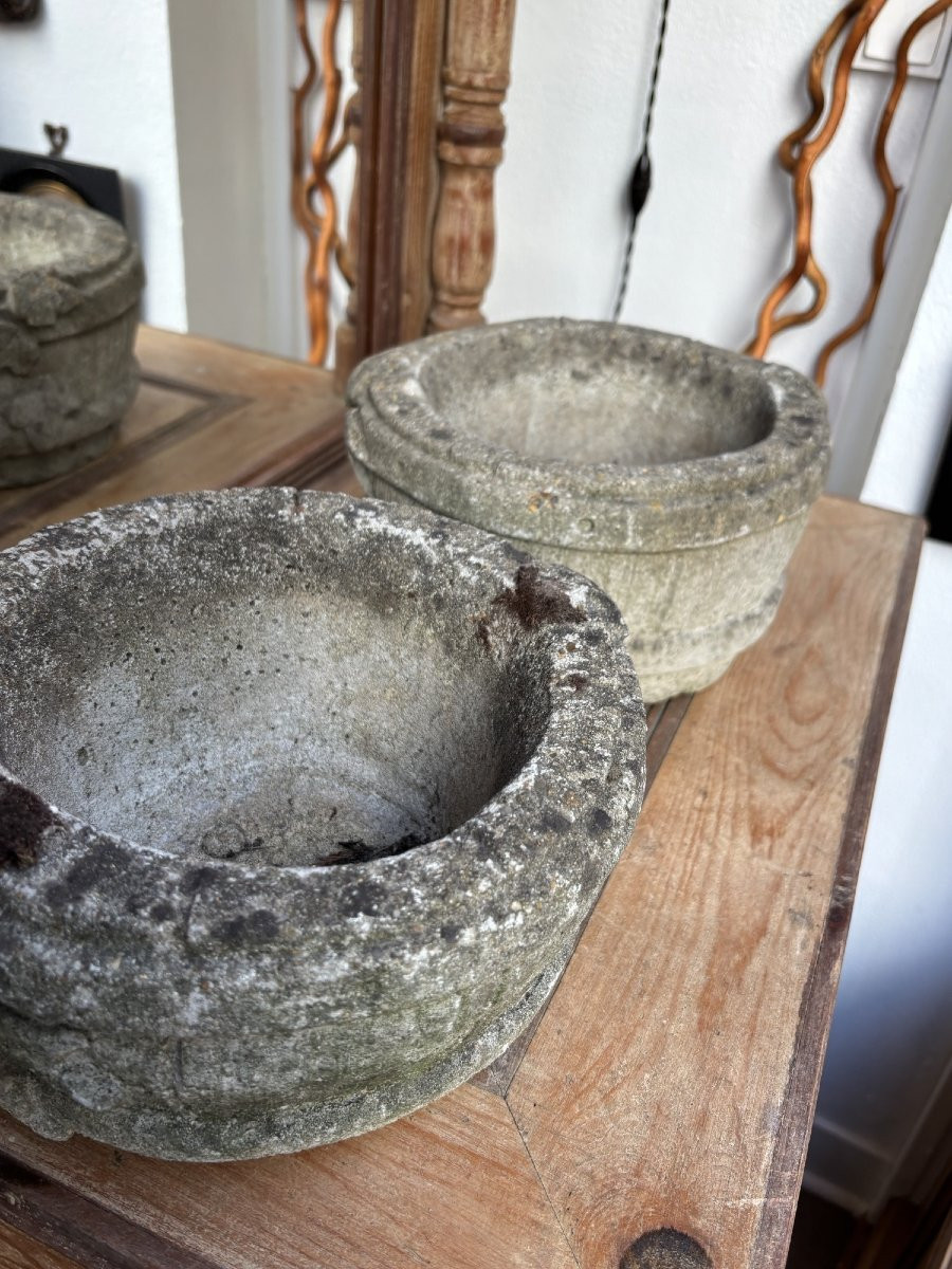 Ancienne paire de petits pots ou bassin de jardin en pierre reconstituée milieu XX eme -photo-5