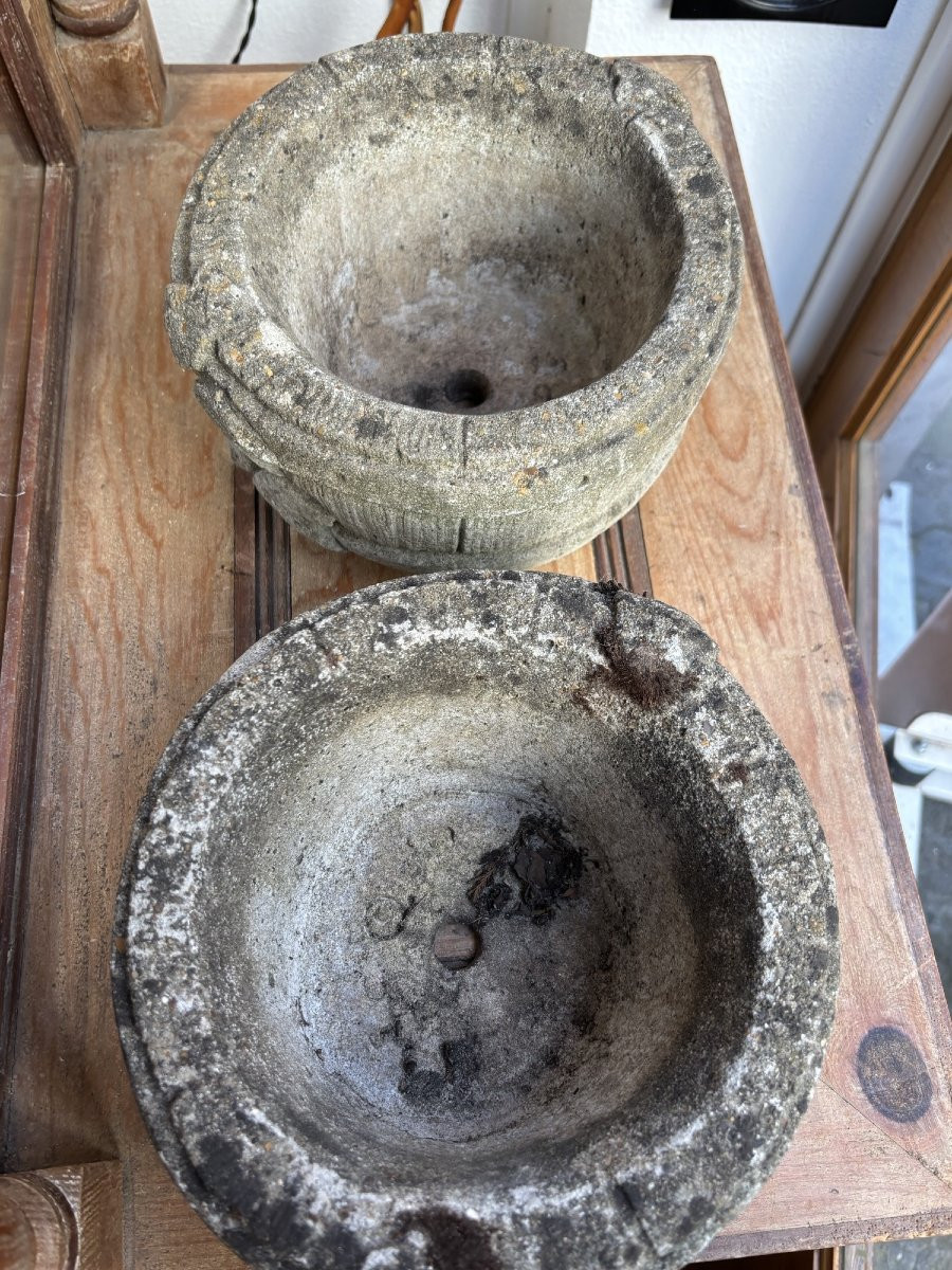 Ancienne paire de petits pots ou bassin de jardin en pierre reconstituée milieu XX eme -photo-6