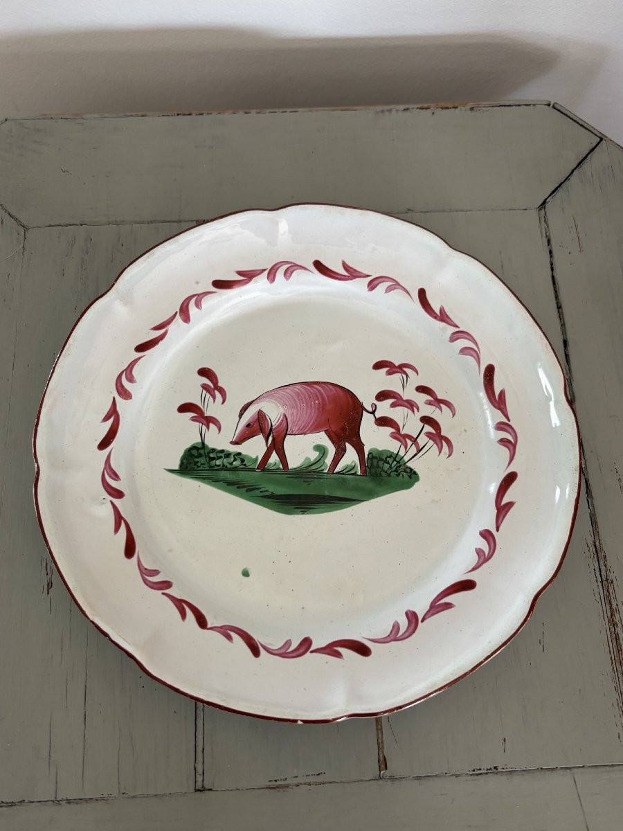 Antique Islettes Earthenware Plate, 19th Century, Decorated With A Pig-photo-4