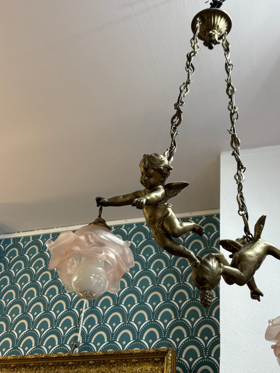 Ancien lustre à décor de putti et d'anges vers 1900 2 feux art nouveau-photo-2