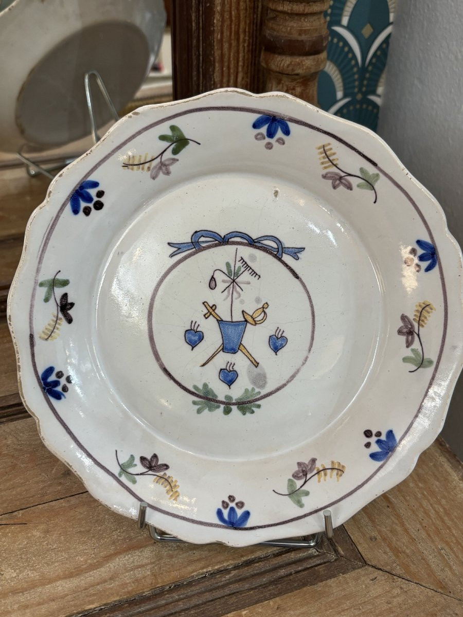 Ancienne assiette en faience de Nevers révolutionnaire fin XVIII début XIX eme faïence 3 ordres-photo-1