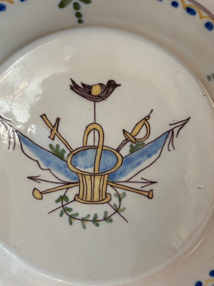 Ancienne assiette en faience de Nevers révolutionnaire fin XVIII début XIX eme faïence -photo-3