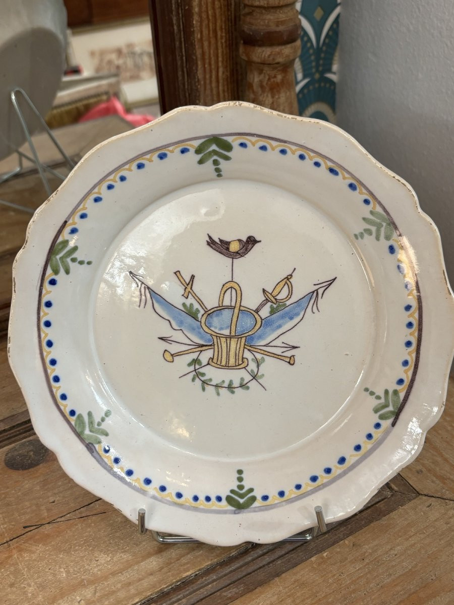 Ancienne assiette en faience de Nevers révolutionnaire fin XVIII début XIX eme faïence -photo-4