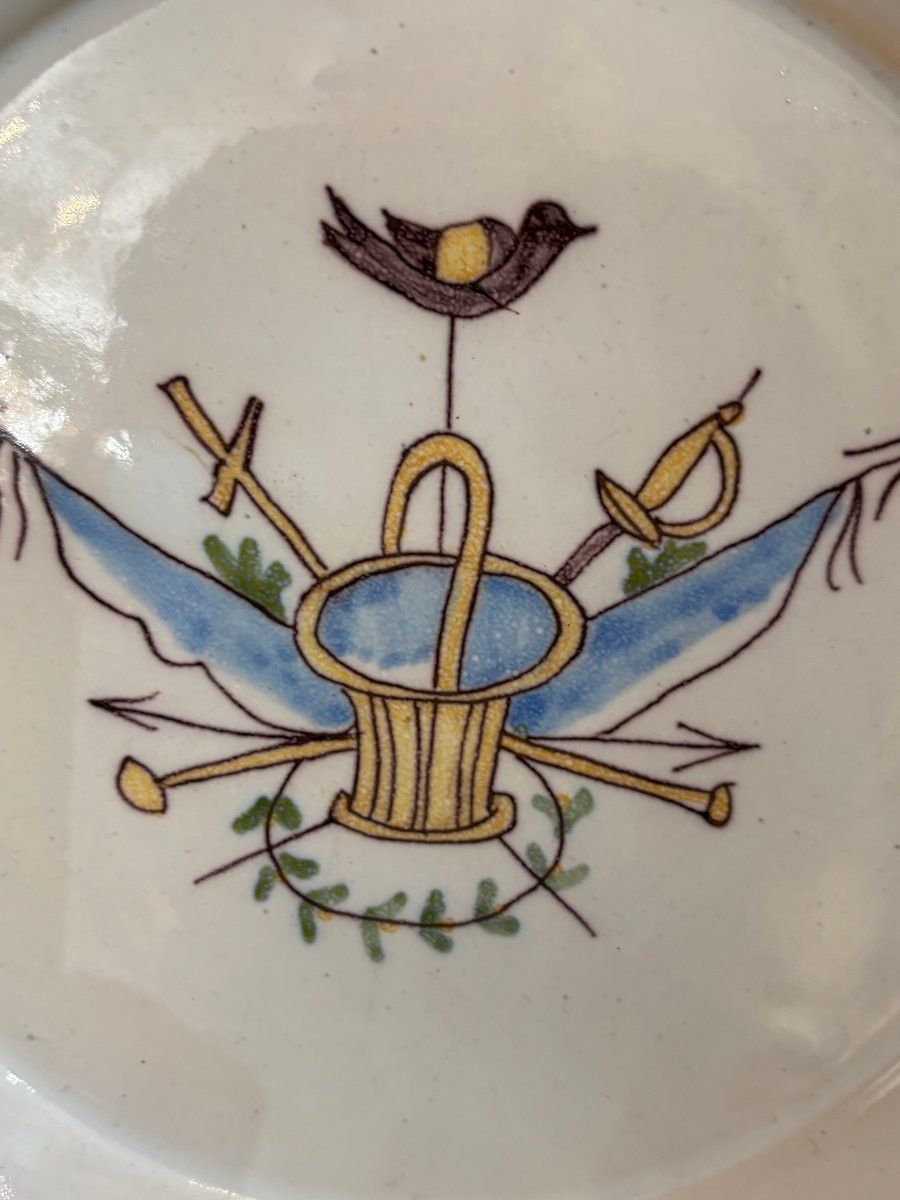 Ancienne assiette en faience de Nevers révolutionnaire fin XVIII début XIX eme faïence -photo-5