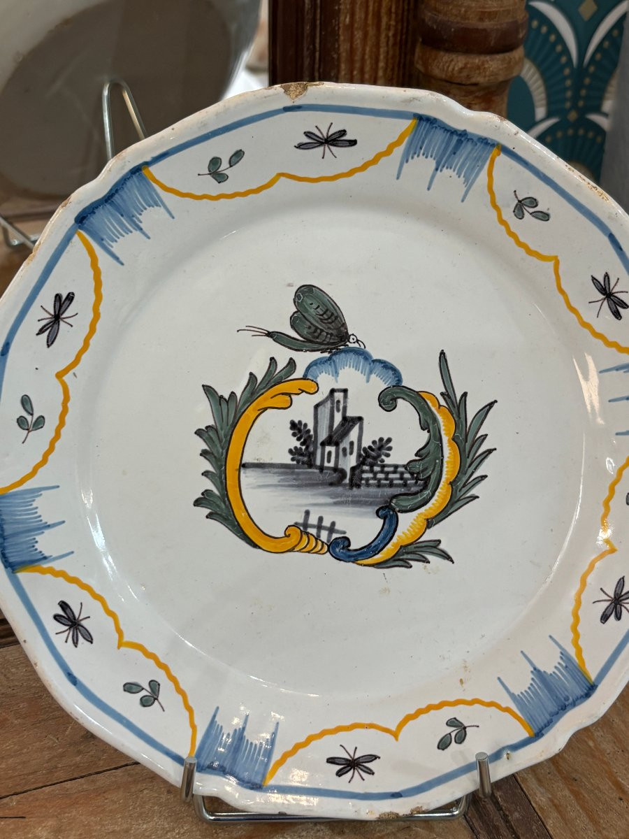 Antique Nevers Earthenware Plate 18th Century Cartouche Butterfly Décor Earthenware-photo-4
