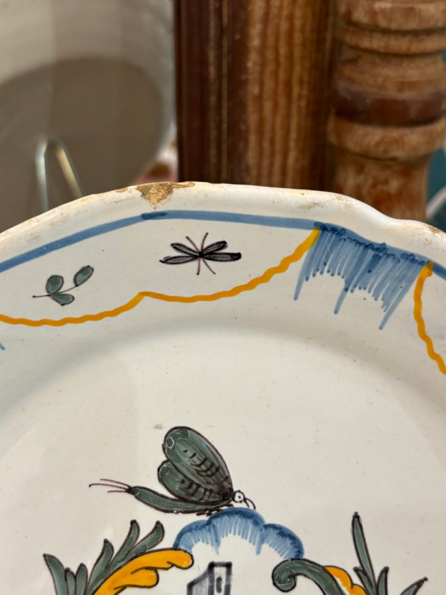Antique Nevers Earthenware Plate 18th Century Cartouche Butterfly Décor Earthenware-photo-5