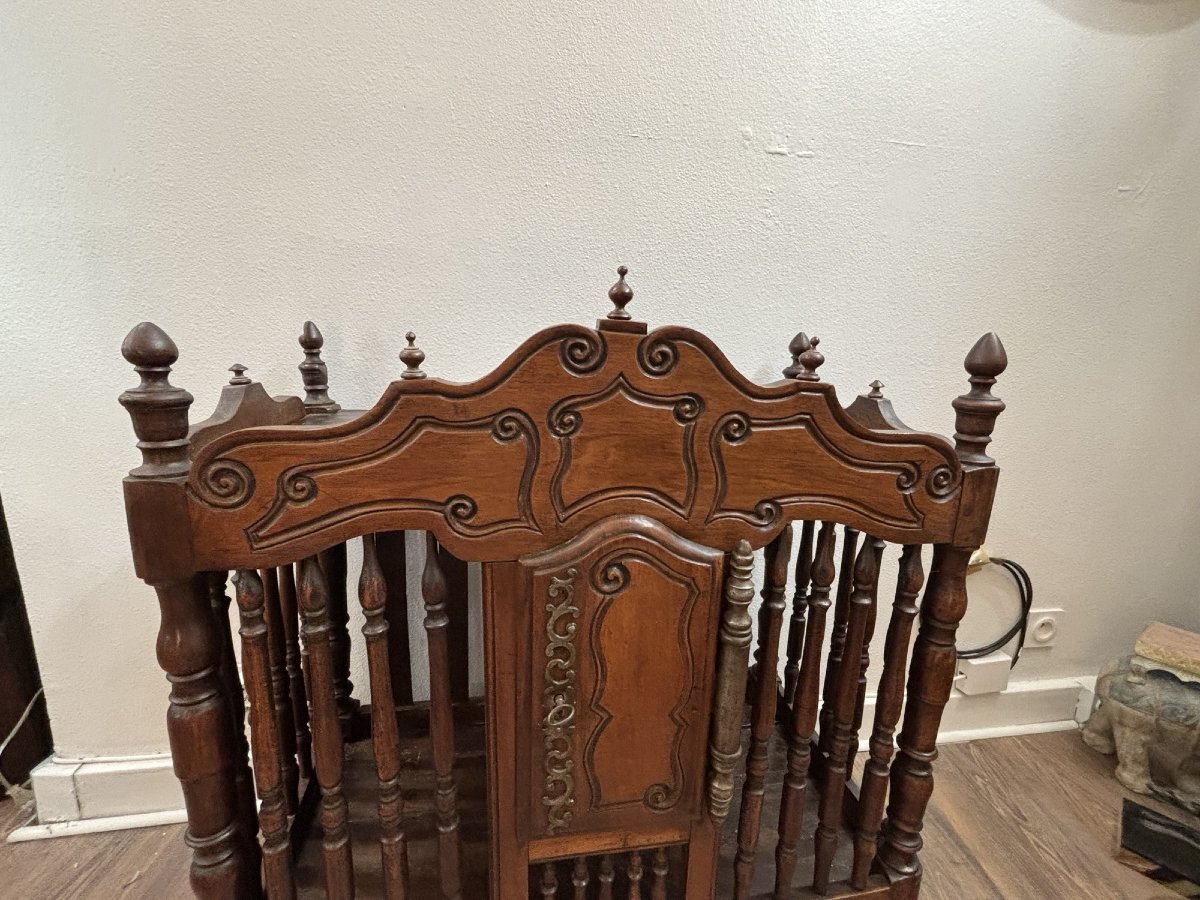 Antique Provencal Walnut Panetiere 18th Century Early 19th Century Bread Cabinet-photo-4