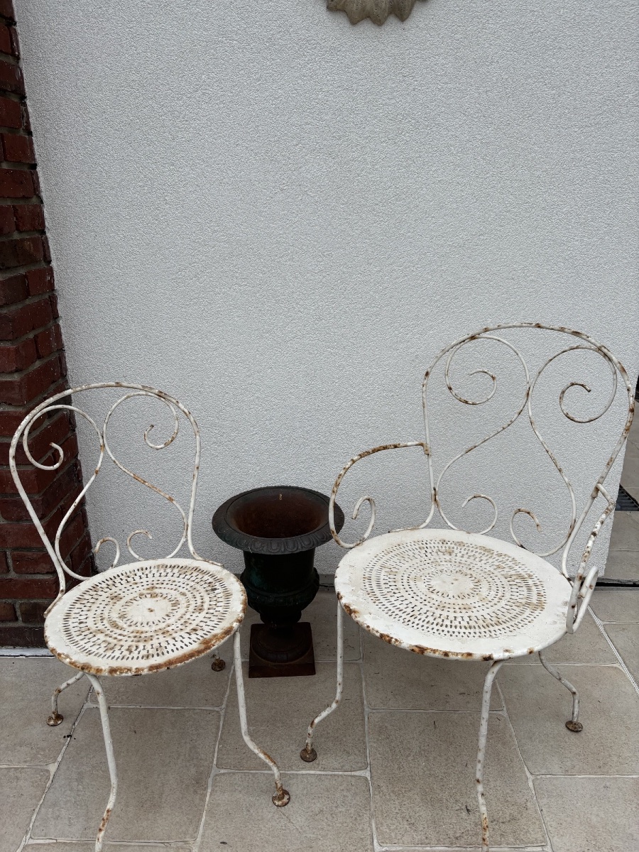 Antique Wrought-iron Garden Set, Circa 1900: 2 Armchairs, 2 Chairs, And A Table, Circa 1900 -photo-1