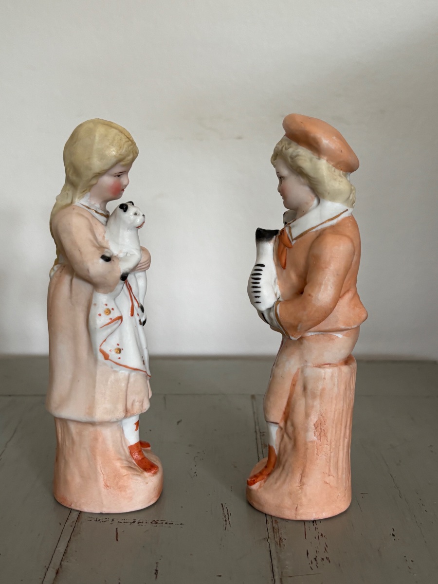 Chats et chiens, paire de biscuits anciens fin du XIX eme siècle biscuit de porcelaine-photo-1