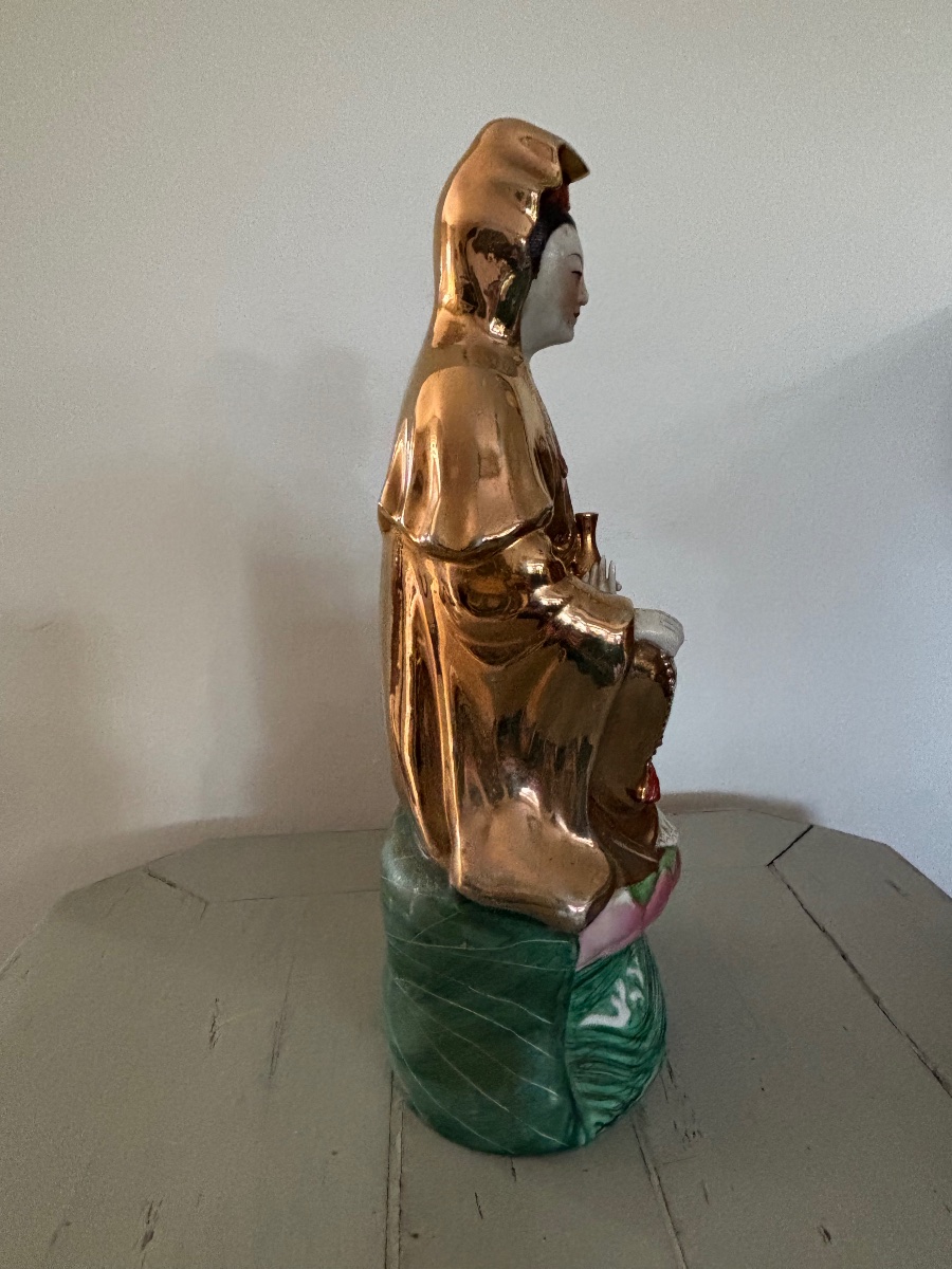  antique Guanyin Figurine In Gilded Porcelain, From China, Early 20th-century Chinoiserie-photo-4