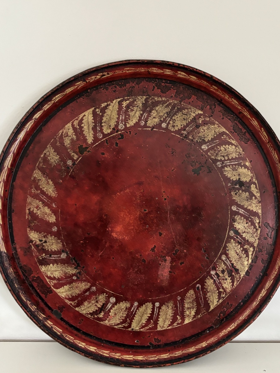 Antique Tray Made Of Painted Sheet Metal With A 19th-century Restoration-era Frieze Design -photo-2