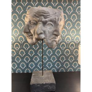 ancienne Sculpture présentant les masques en allegorie de la commedia dell'arte  XX eme art 