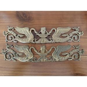 paire de bronzes d' ornement décor aux cygnes, empire signé Louis Noel