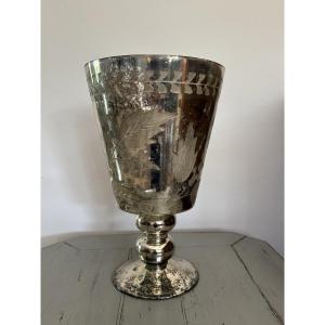 Tres grand verre dit églomisé à décor floral début XIX eme siècle mariage calice 