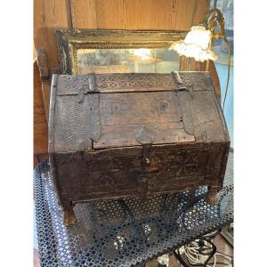 Antique Moghol Wedding Chest - India, Rajasthan, 18th Century, Asian Art, Carved Wood