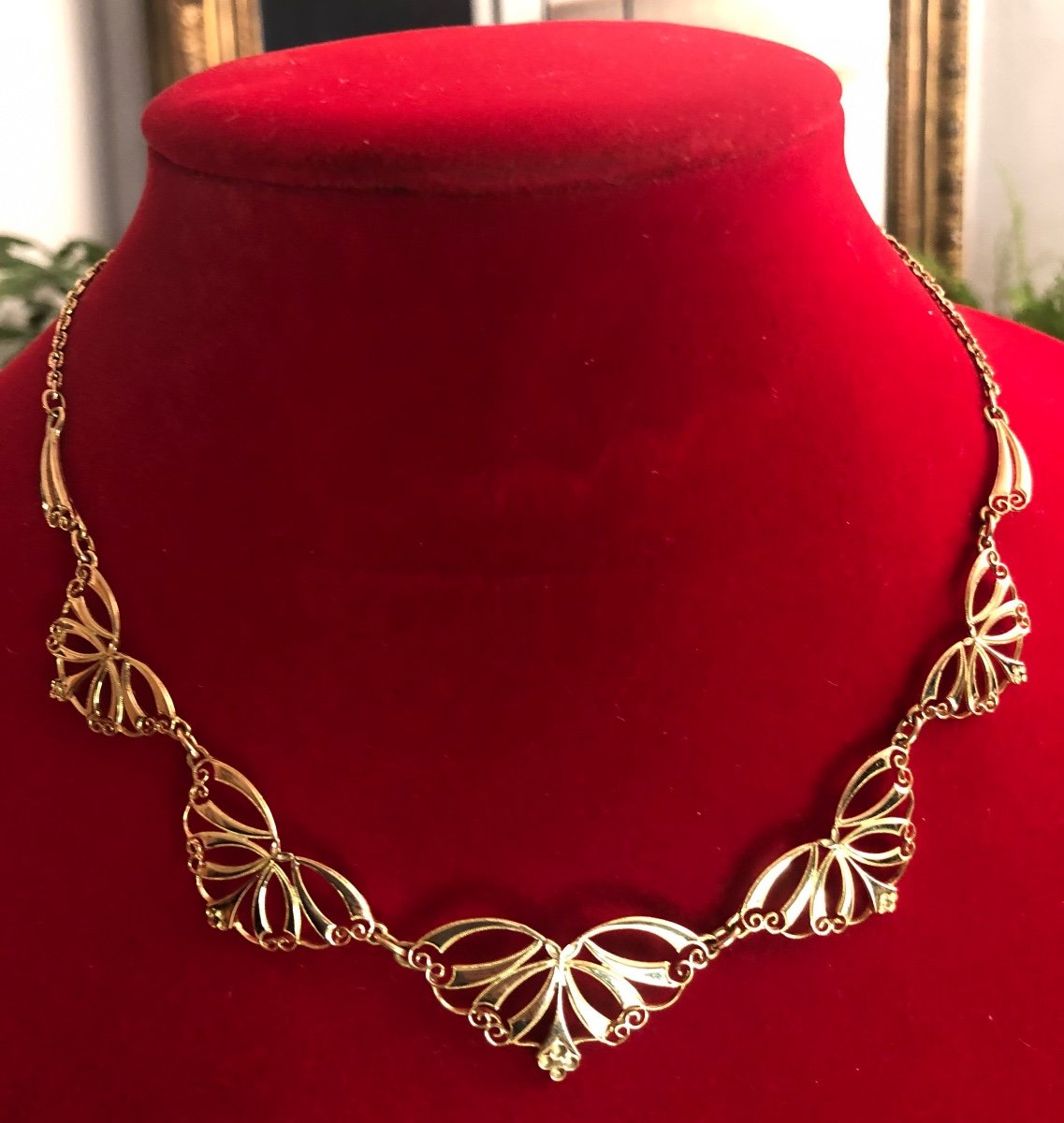 Gold Art-deco Necklace