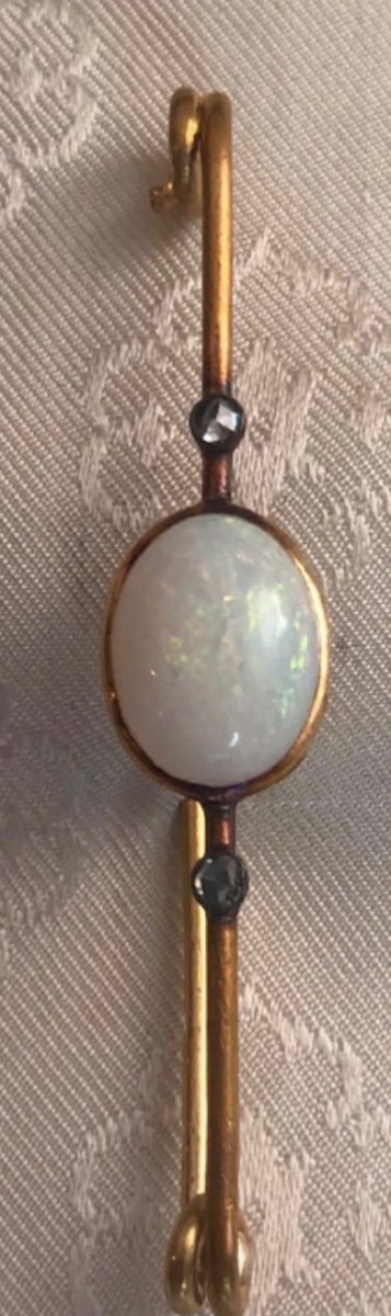 Gold/opal/diamond Bar Brooch