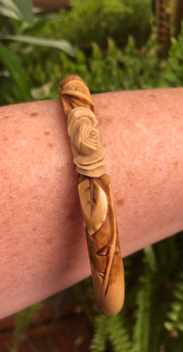 Art Deco Bakelite Carved Bracelet-photo-4